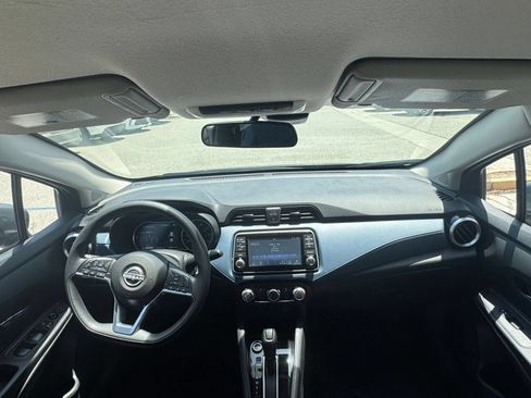 Used 2025 Nissan Versa SV FWD image 32