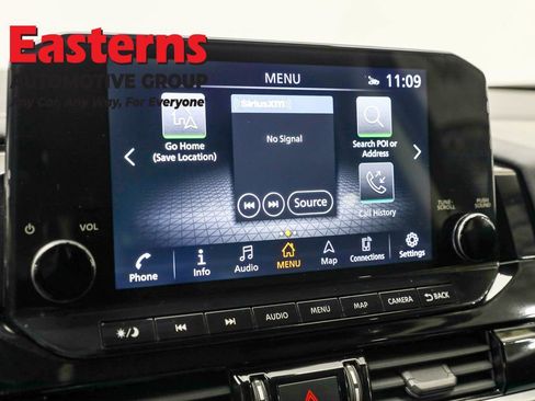 Used 2023 Nissan Pathfinder SL image 19