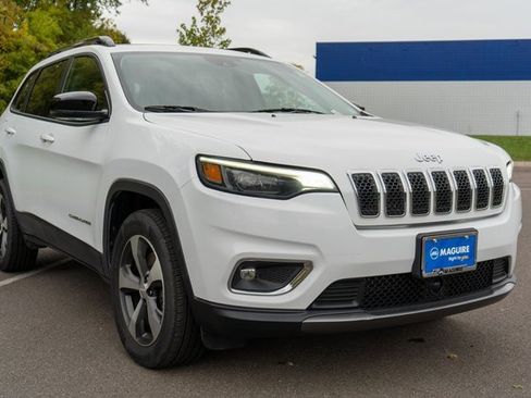 Used 2022 Jeep Cherokee Limited image 4