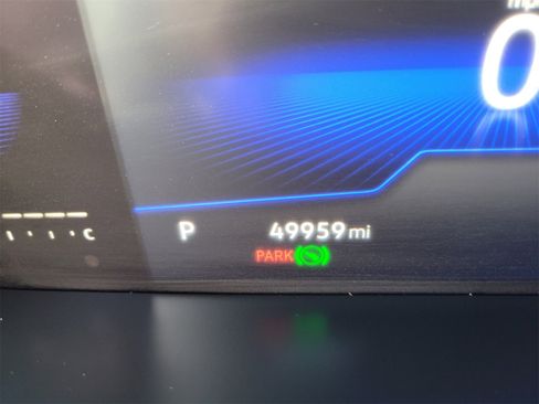 Used 2022 Volkswagen Taos SE image 31