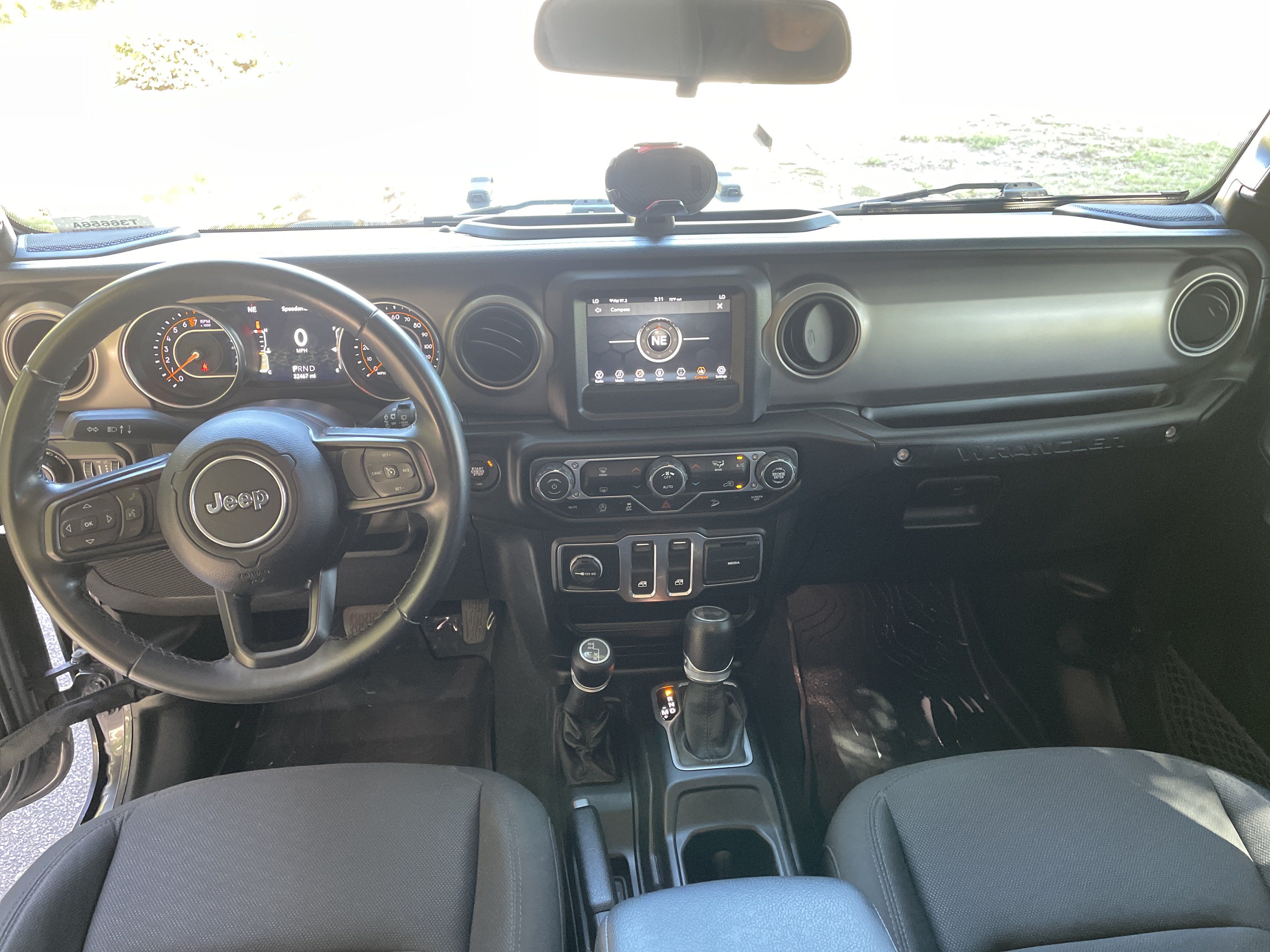Used 2020 Jeep Wrangler Sport AWD/4WD image 27