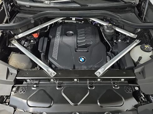 Used 2021 BMW X5 xDrive40i w/ Premium Package AWD/4WD image 15