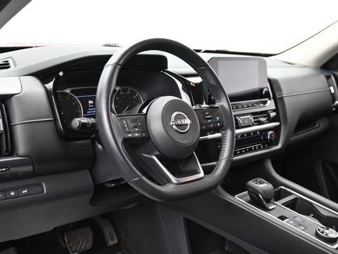 Used 2022 Nissan Pathfinder SL AWD/4WD image 14