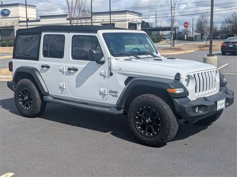 Used 2019 Jeep Wrangler Unlimited Sport S image 2