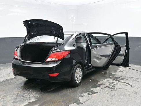 Used 2017 Hyundai Accent SE image 42