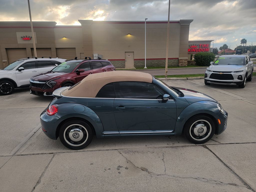 Used 2018 Volkswagen Beetle 2.0T FWD image 6
