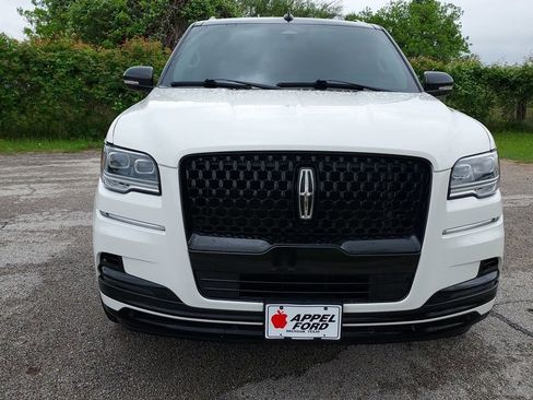 Used 2024 Lincoln Navigator Black Label AWD/4WD image 8