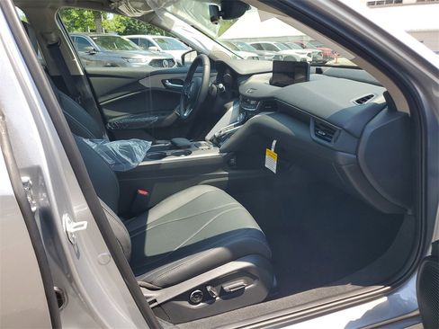 New 2025 Acura TLX w/ Technology Package image 4