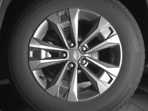 Used 2025 Chevrolet Equinox LT image 14