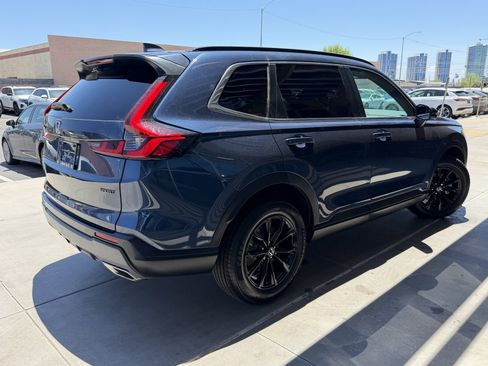 Used 2025 Honda CR-V Sport-L image 4