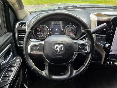 Used 2024 RAM 2500 Laramie AWD/4WD image 15