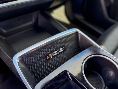 Used 2025 Chevrolet Equinox LT w/ Convenience Package II image 25