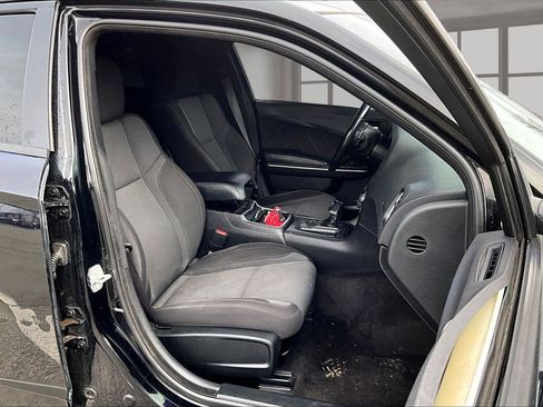 Used 2019 Dodge Charger SXT AWD/4WD image 8