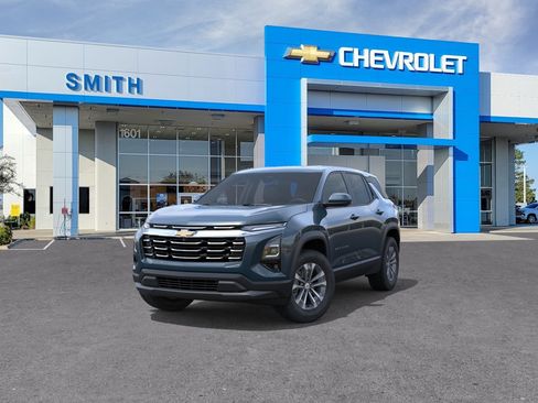 New 2026 Chevrolet Equinox LT w/ Safety and Technology Package FWD image 8