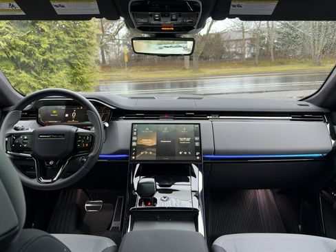 Used 2025 Land Rover Range Rover Sport SV Edition Two image 14