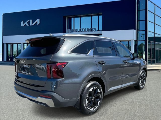 Certified 2024 Kia Sorento S FWD image 6