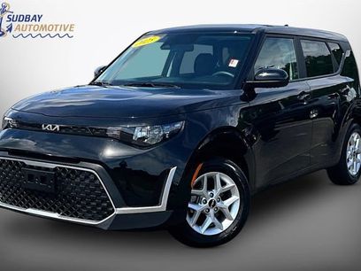 Used 2025 Kia Soul LX