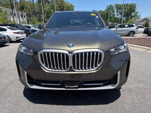 Used 2024 BMW X5 xDrive50e w/ Premium Package AWD/4WD image 2