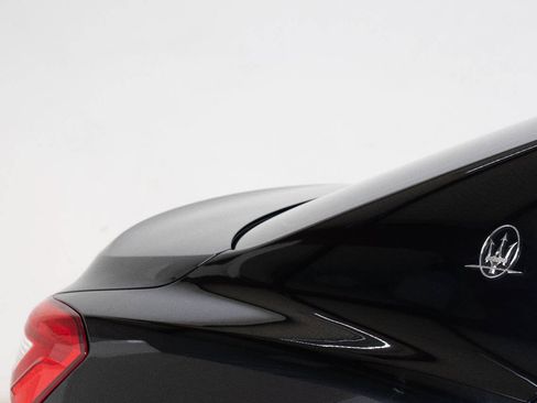 Used 2017 Maserati Ghibli RWD image 16