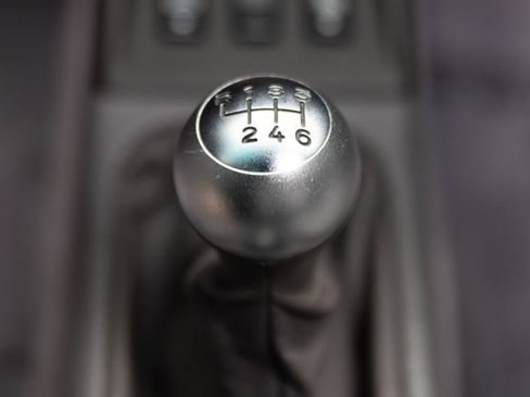 Used 1997 Porsche 911 Carrera RWD image 16