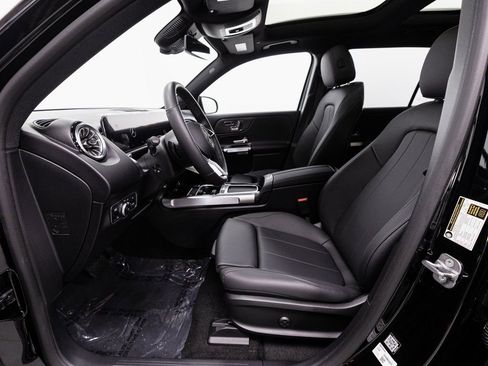 Used 2024 Mercedes-Benz EQB 350 4MATIC SUV image 7