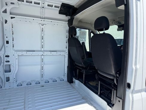 Used 2024 RAM ProMaster 2500 w/ Safety Group FWD image 10