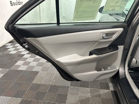 Used 2016 Toyota Camry LE image 18