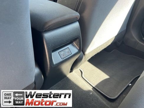 Used 2023 Toyota Corolla LE image 16