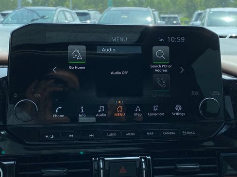 Used 2024 Nissan Pathfinder Platinum w/ Lighting Package (N93) AWD/4WD image 15