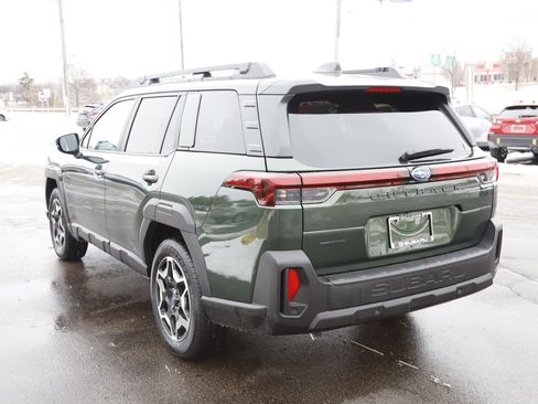 New 2026 Subaru Outback Touring image 9