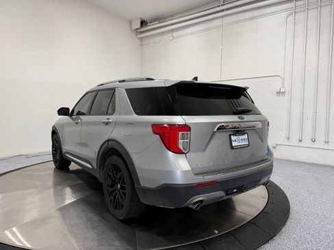 Used 2021 Ford Explorer Limited w/ Equipment Group 301A image 5