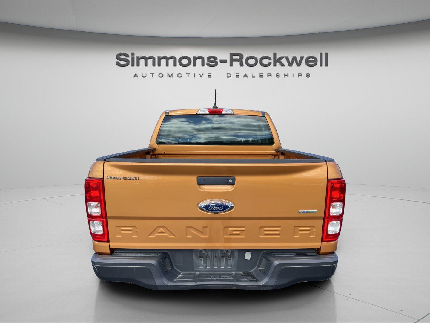 Used 2019 Ford Ranger XL w/ Equipment Group 101A Mid AWD/4WD image 4
