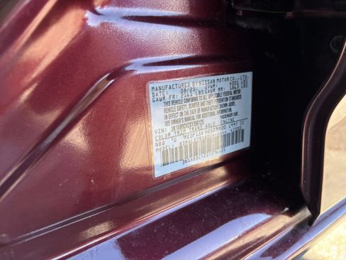 Used 2025 Nissan Sentra SV FWD image 28