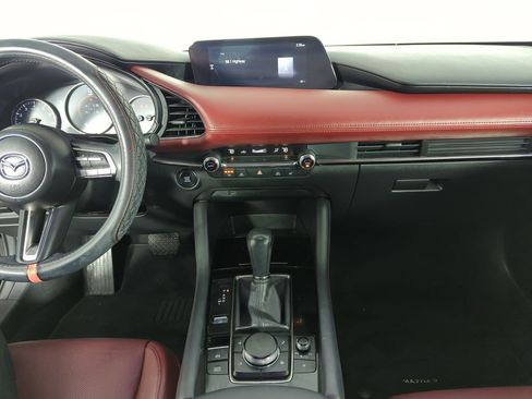 Used 2019 MAZDA MAZDA3 Hatchback w/ Premium Package image 25