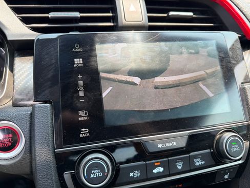 Used 2018 Honda Civic Si image 8