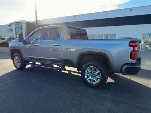 Used 2024 Chevrolet Silverado 3500 High Country w/ Technology Package image 6