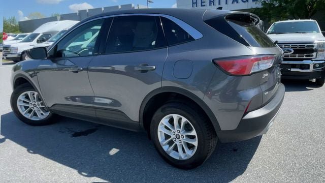 Certified 2022 Ford Escape SE w/ Convenience Package AWD/4WD image 4