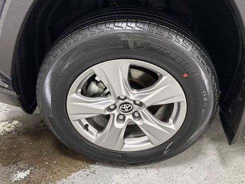 New 2025 Toyota RAV4 XLE image 10