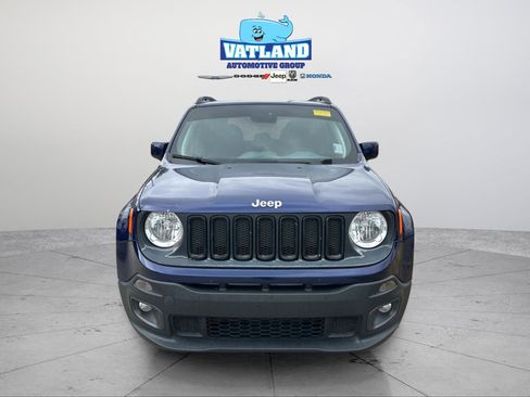 Certified 2018 Jeep Renegade Latitude image 8