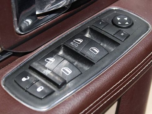 Used 2014 RAM 2500 Laramie w/ Convenience Group image 15