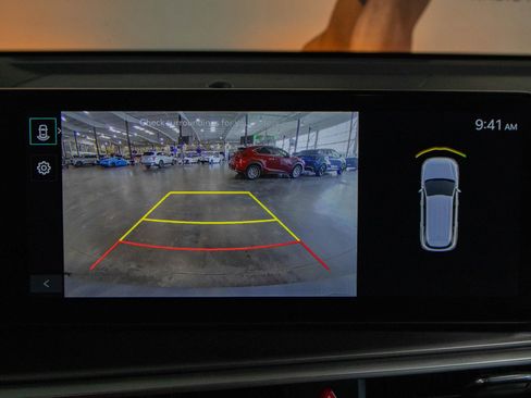 Used 2025 Kia Sorento S w/ Panoramic Sunroof Package FWD image 7