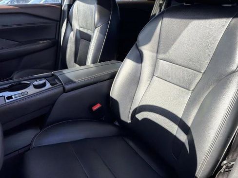 Used 2023 Nissan Rogue SL image 23