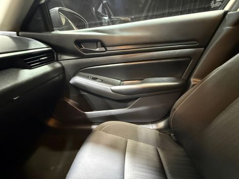 Certified 2025 Nissan Altima 2.5 S image 16