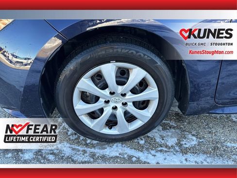 Used 2023 Toyota Corolla LE image 14