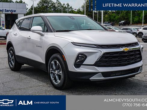New 2025 Chevrolet Blazer LT FWD image 5