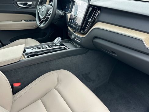 New 2026 Volvo XC60 B5 Plus w/ Protection Package Premier AWD/4WD image 17