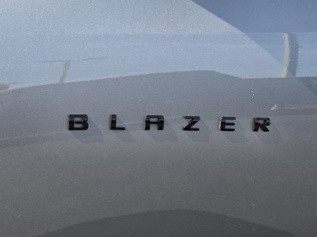 New 2026 Chevrolet Blazer LT w/ Midnight/Sport Edition FWD image 6