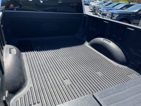 Used 2017 Ford F250 Lariat w/ Lariat Ultimate Package AWD/4WD image 16