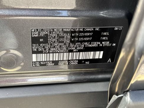 Used 2023 Toyota RAV4 LE AWD/4WD image 33