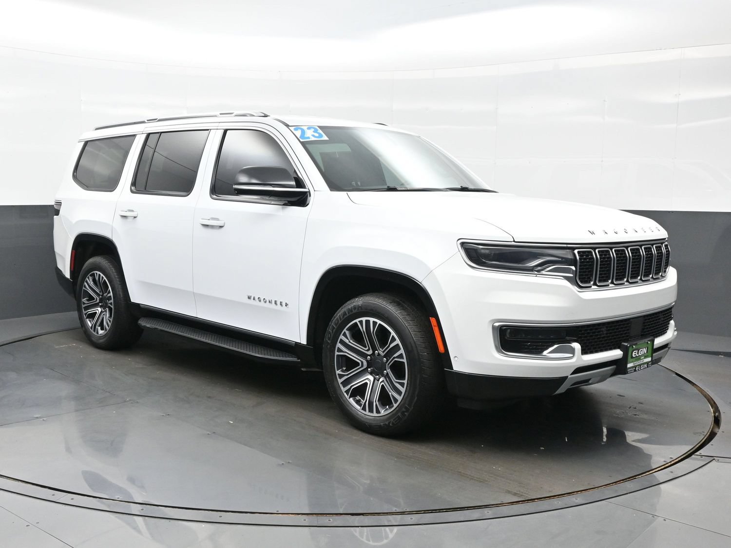 Used 2023 Jeep Wagoneer Series II AWD/4WD image 11